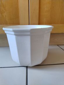 Plant pot