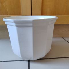 Plant pot