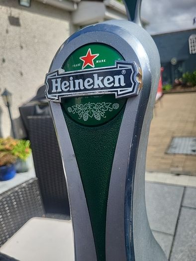 Heineken counter mount