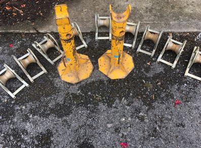 Cable Jacks And Rollers