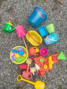 Sand toys for free