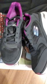 Ladies sketchers trainers
