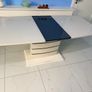 Extendable dining table Image 3