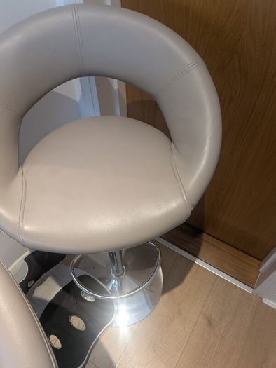 Bar Chair