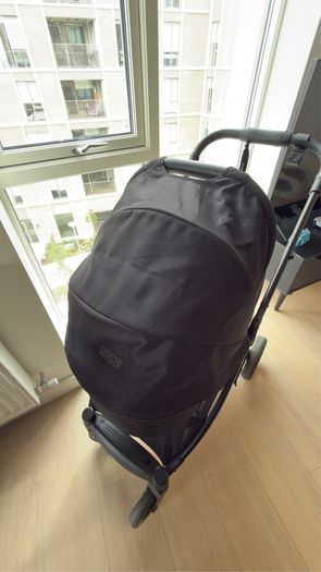 Mamas & Papas Flip XT3 3-in-1 Travel System + Cybex Aton B2 i-Size Car Seat & ISOFIX Base
