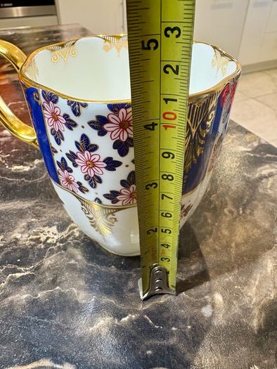 Royal Albert 100 Years Regency 1900 Mug