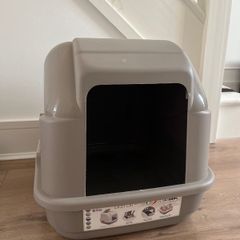 Cat Litter Tray with Lid