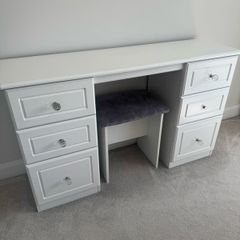 White solid dressing table