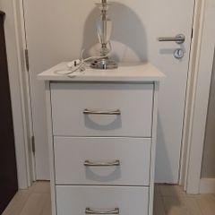 locker and lamp