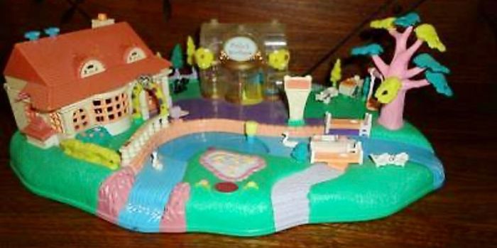 Price drop!! Polly Pocket Village Boutique House Park Playground Lake Bluebird Toys UK 1996