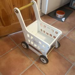 Kids toy shopping trolly