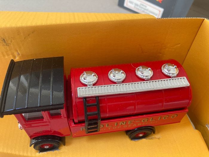 Corgi AEC 508