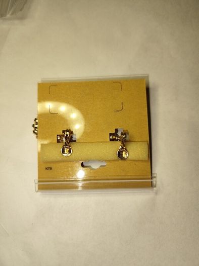 Monet clip on earrings