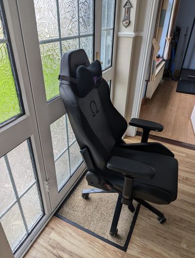 Secretlab Omega Gaming Chair