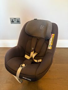 Maxi Cosi Pearl Smart seat and isofix