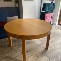 Round extending kitchen table and 4 chairs