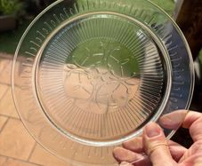 Set of 4 plates