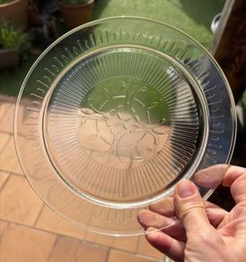 Set of 4 plates