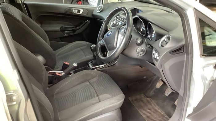 Ford Fiesta 1.0 E/b 125 Titanium Hatchback