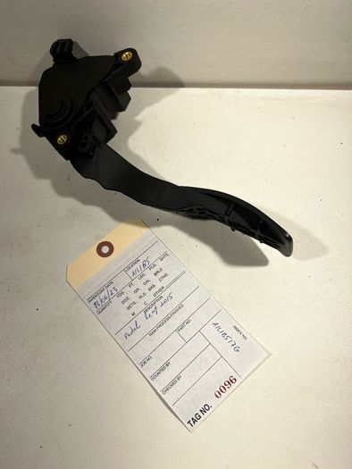 2015 Nissan Accelerator Throttle Pedal 180021hm0b A1l1b517g