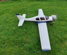 Radio contro 81 inchl Great planes lancair