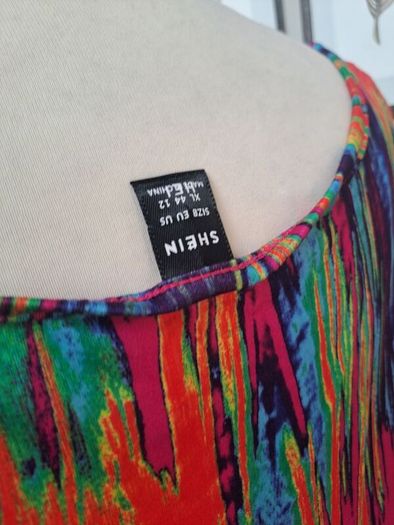 Maxi multicoloured summer dress with pockets