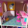 LOL dollhouse and over 15 dolls over various sizes Image 4