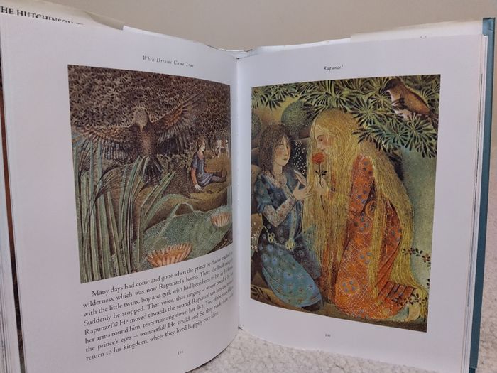 The Hutchinson Treasury of Fairy Tales  HARDBACK BOOK