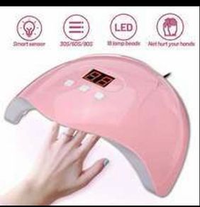 Free nail lamp