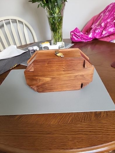 Trinket/jewellery box