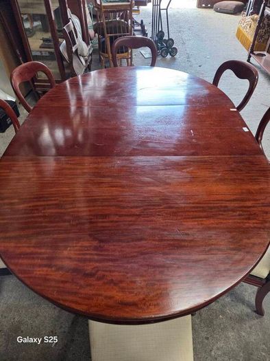 victorian dining table
