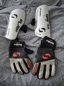 Shin guards + gloves