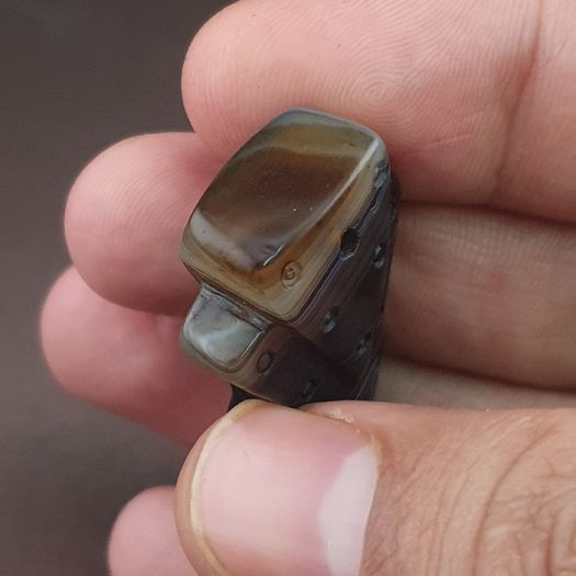 Vintage Natural Pattern Eyes Agate Arrow Shape Pendant Amulet