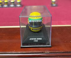 Ayrton Senna Helmet 1985 1:8 Minichamps