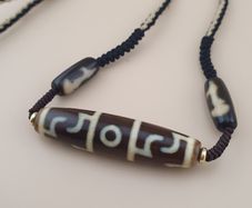 Vintage Himalayan Tibetan 3 Eyes Unique Pattern Agate Bead Pendant Necklace
