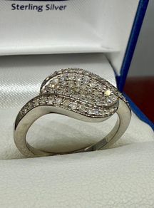 Diamonds Beautiful White Diamond Ring in Rhodium Overlay Sterling Silver