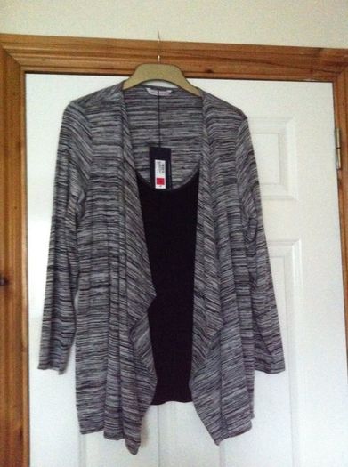 M&S 2-in-1 Top - Size 18