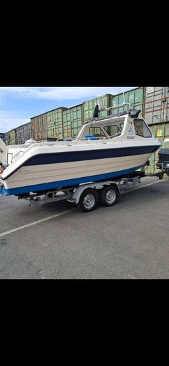 Boat trailer