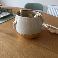 ceramic plant hanger
