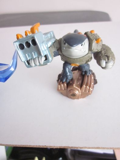 Two Skylanders  Figures