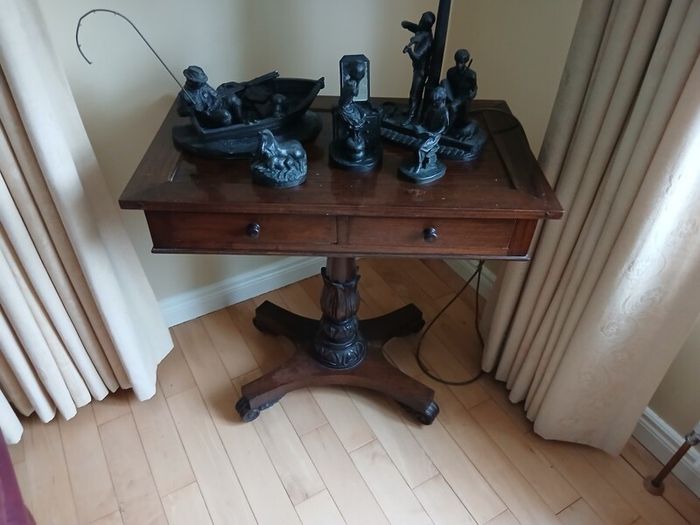 Edwardian mahogany table