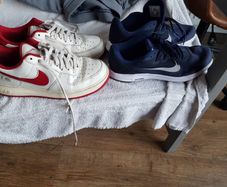 Nike trainers x 2