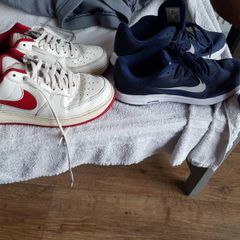 Nike trainers x 2