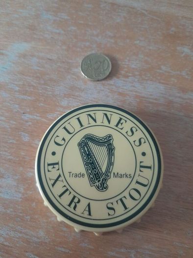 vintage GUINNESS Bottle Opener. Fridge Magnet, Beer Bottle Cap Opener.