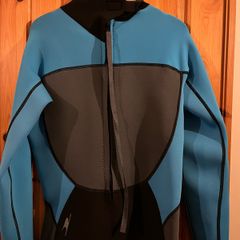Wetsuit