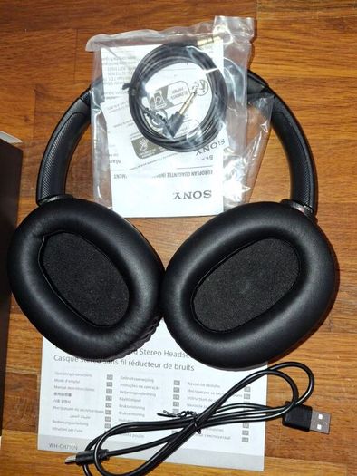 Noise Cancelling Headphones