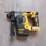 DeWalt dch273 SDS Masonry Drill Image 2