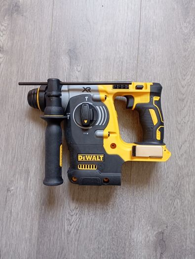 DeWalt dch273 SDS Masonry Drill