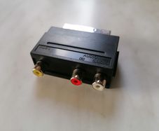SCART to RCA adapter