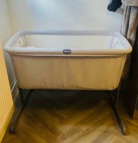 Chicco baby cot - great condition (grey)